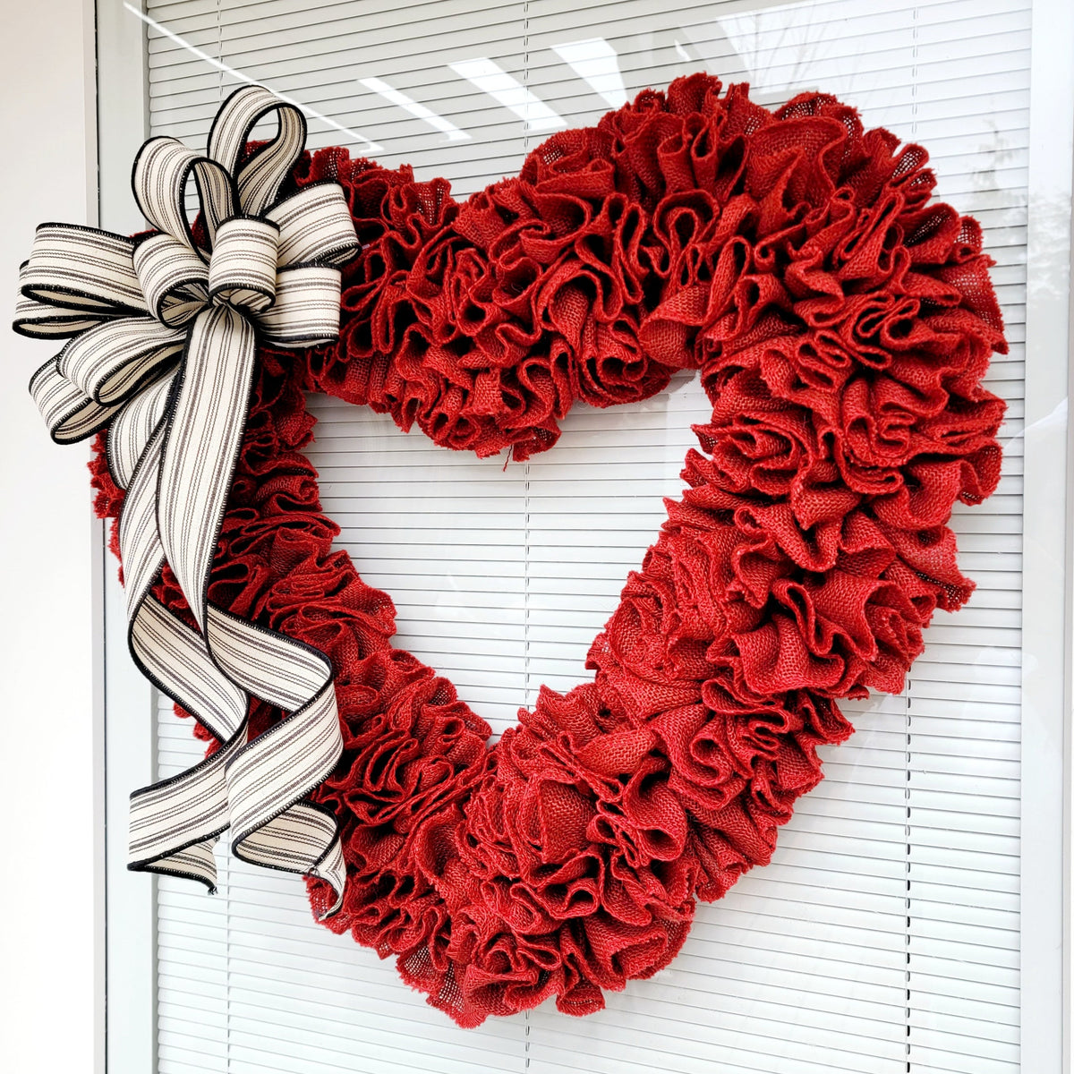 22" Valentines Day Wreaths For Front Door Decor Outdoor Red Burlap Heart Shaped Hanger