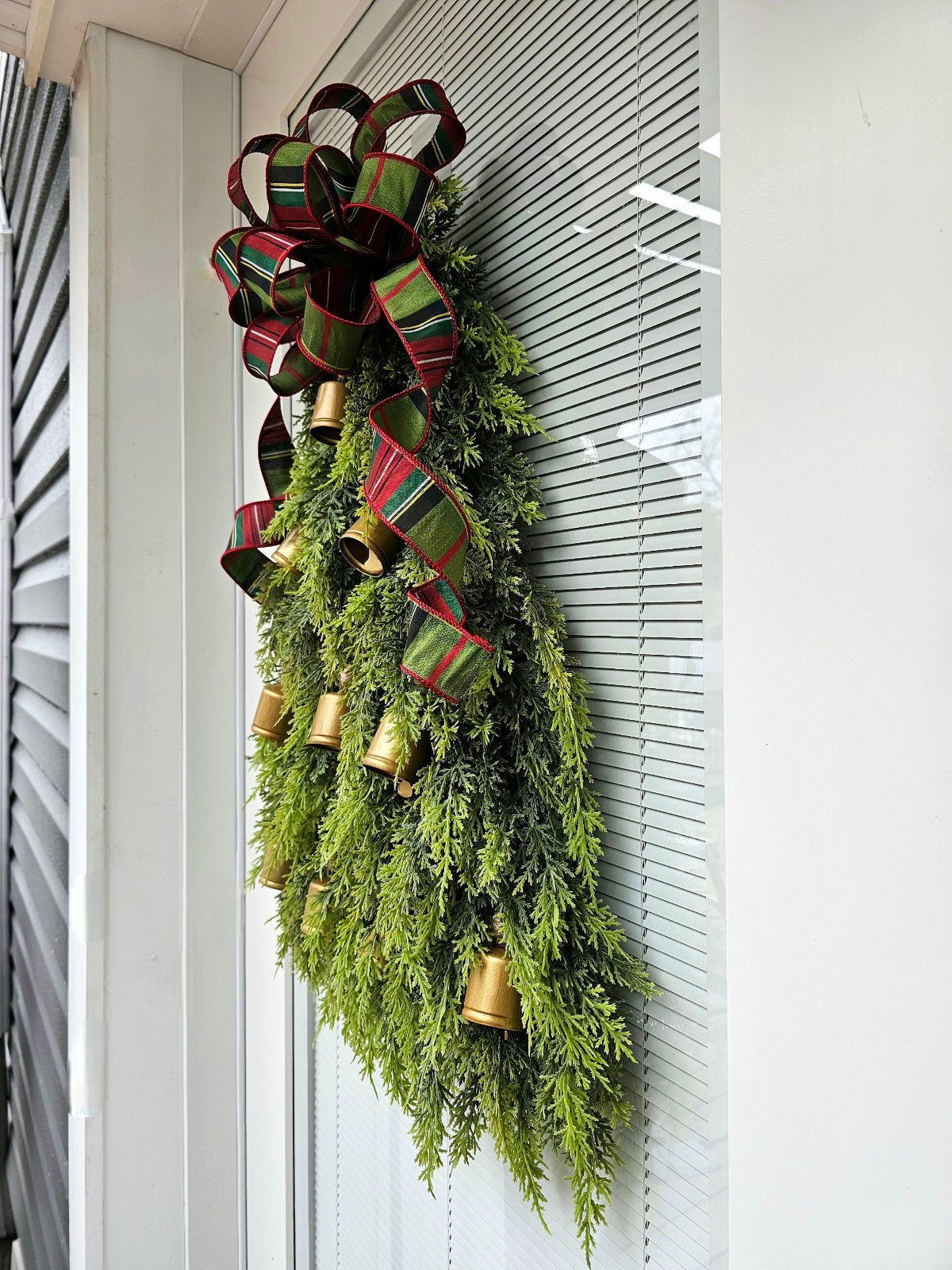 Large Christmas Wreath For Front Door Outdoor Double Door Wreaths Holiday Decor Xmas Teardrop Swag Outside Porch Decoration