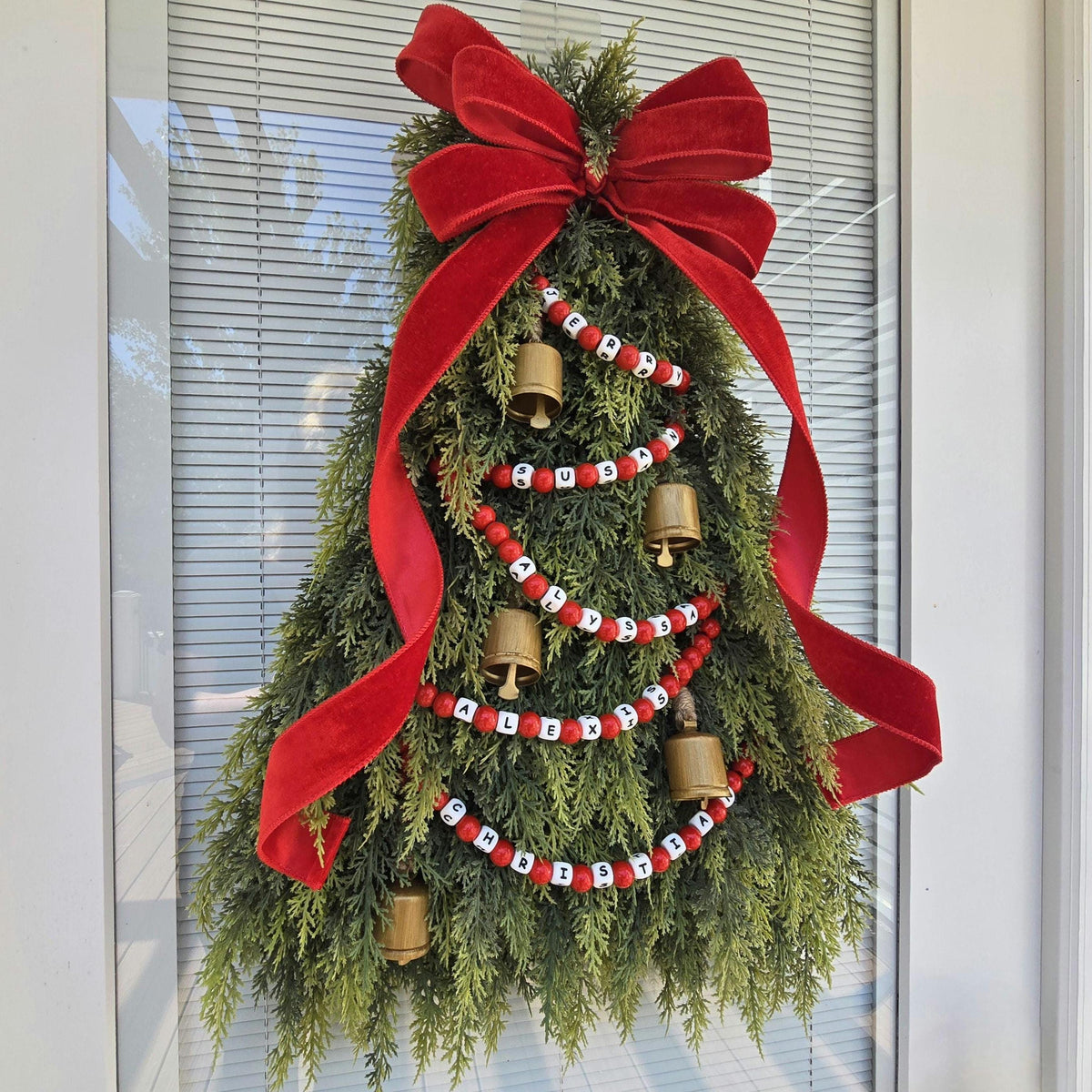 Personalized Wreath, Custom Family Name Christmas Wreath, Unique Personalized Gift Ideas, Teardrop Swag, Holiday Decor, Housewarming Gifts