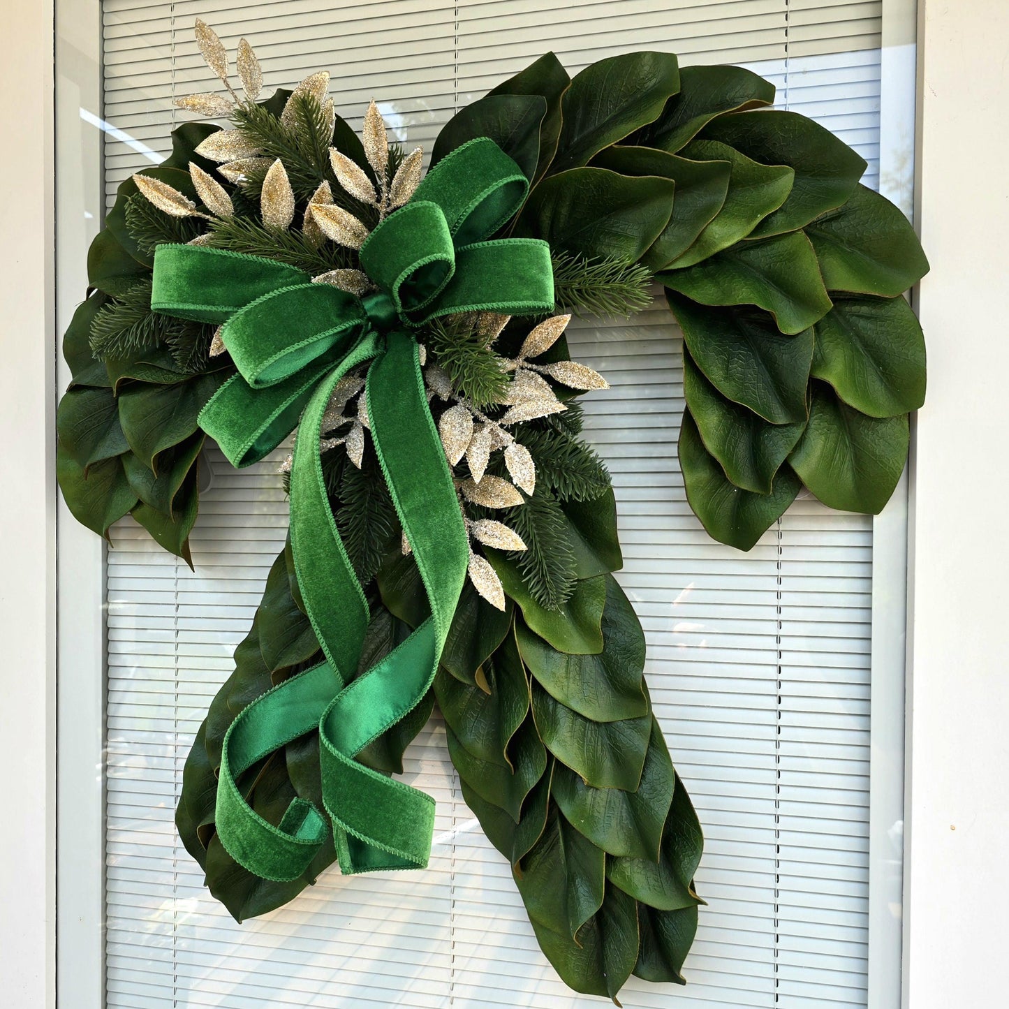 Candy Cane Wreath, Christmas Wreaths For Front Door, Candycane With Magnolia Leaves Holiday Decoration, Outdoor Xmas Porch Decor, Home Gifts