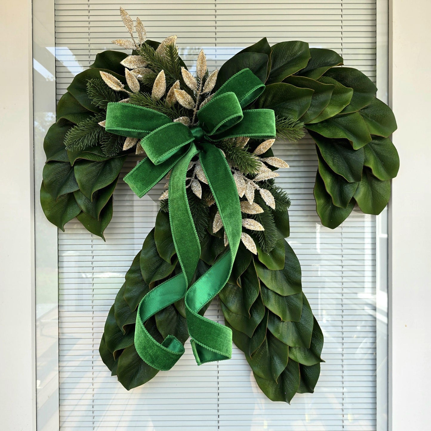 Candy Cane Wreath, Christmas Wreaths For Front Door, Candycane With Magnolia Leaves Holiday Decoration, Outdoor Xmas Porch Decor, Home Gifts