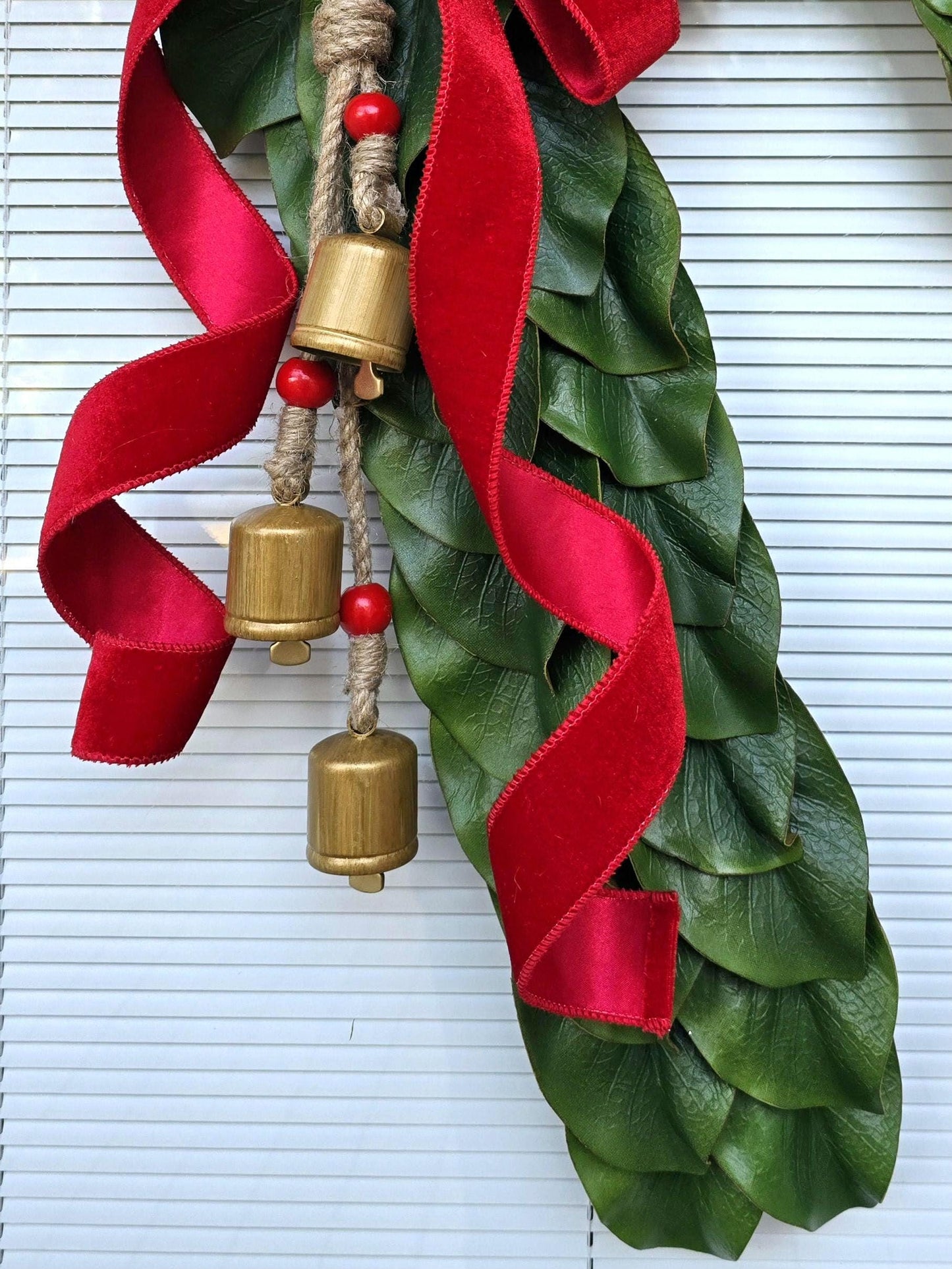 Candy Cane Wreath Christmas Wreaths For Front Door Holiday Double Door Decor Candycane Shaped Magnolia Leaves Hanger Xmas Swag Home Gifts