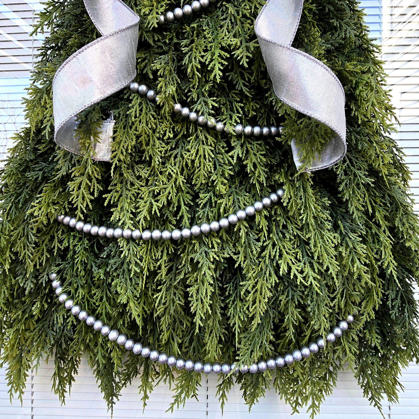 Artificial Christmas Wreath For Front Door Outdoor Winter Decor Holiday Hanger Silver Green Cedar Xmas Tree Swag Home Gift For Her