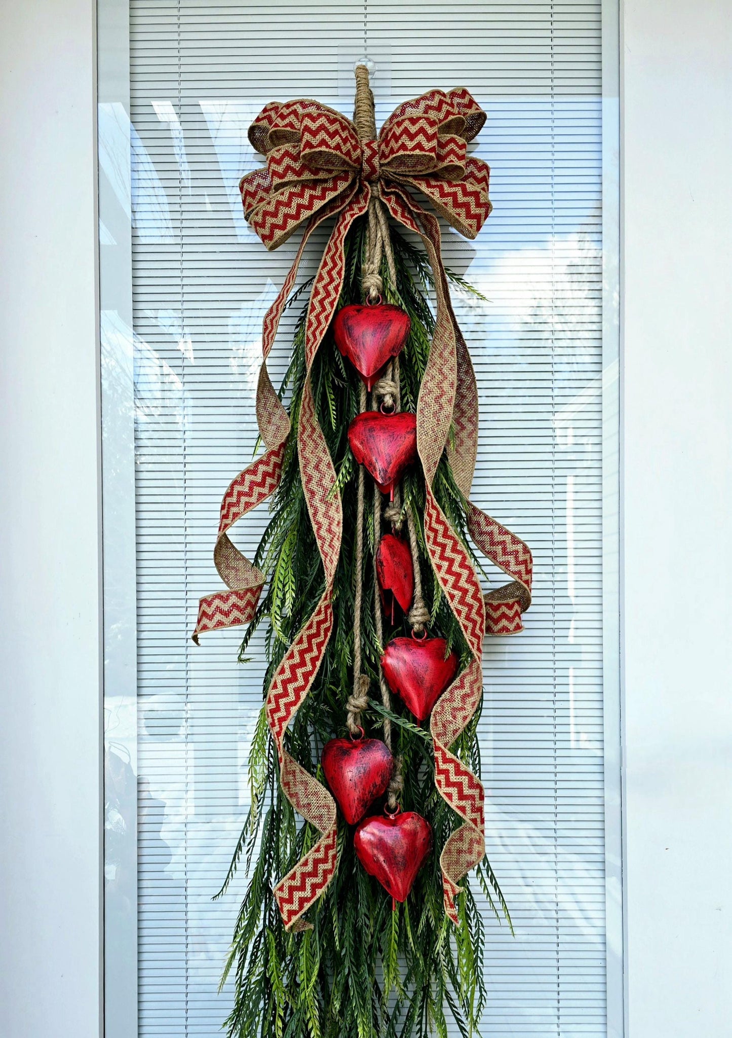 Valentines Day Wreath Swag For Front Door Double Door Wreaths Indoor Outdoor Vday Home Decor Red Shaped Hearts Greenery Hanger Custom Gift