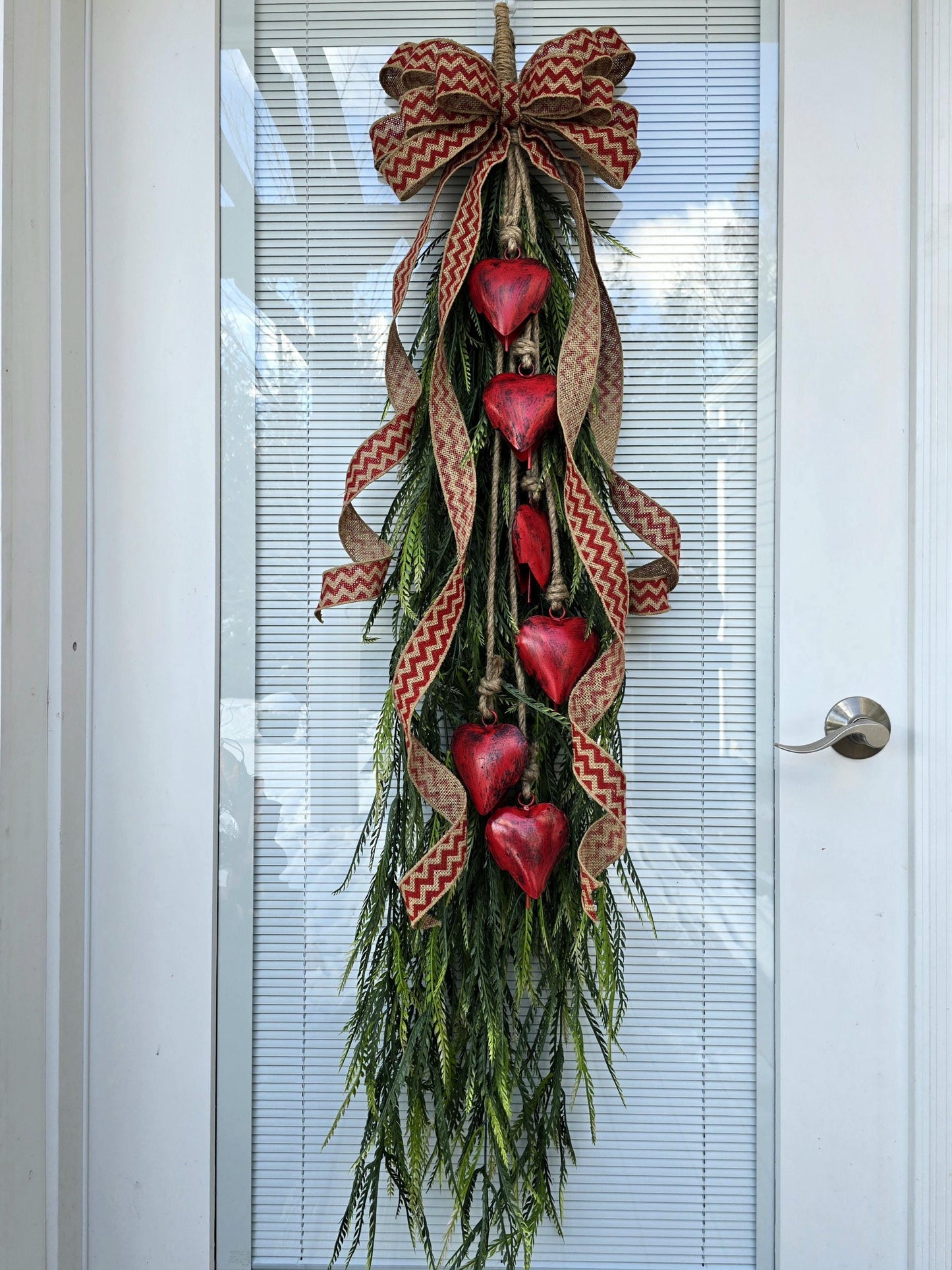 Valentines Day Wreath Swag For Front Door Double Door Wreaths Indoor Outdoor Vday Home Decor Red Shaped Hearts Greenery Hanger Custom Gift