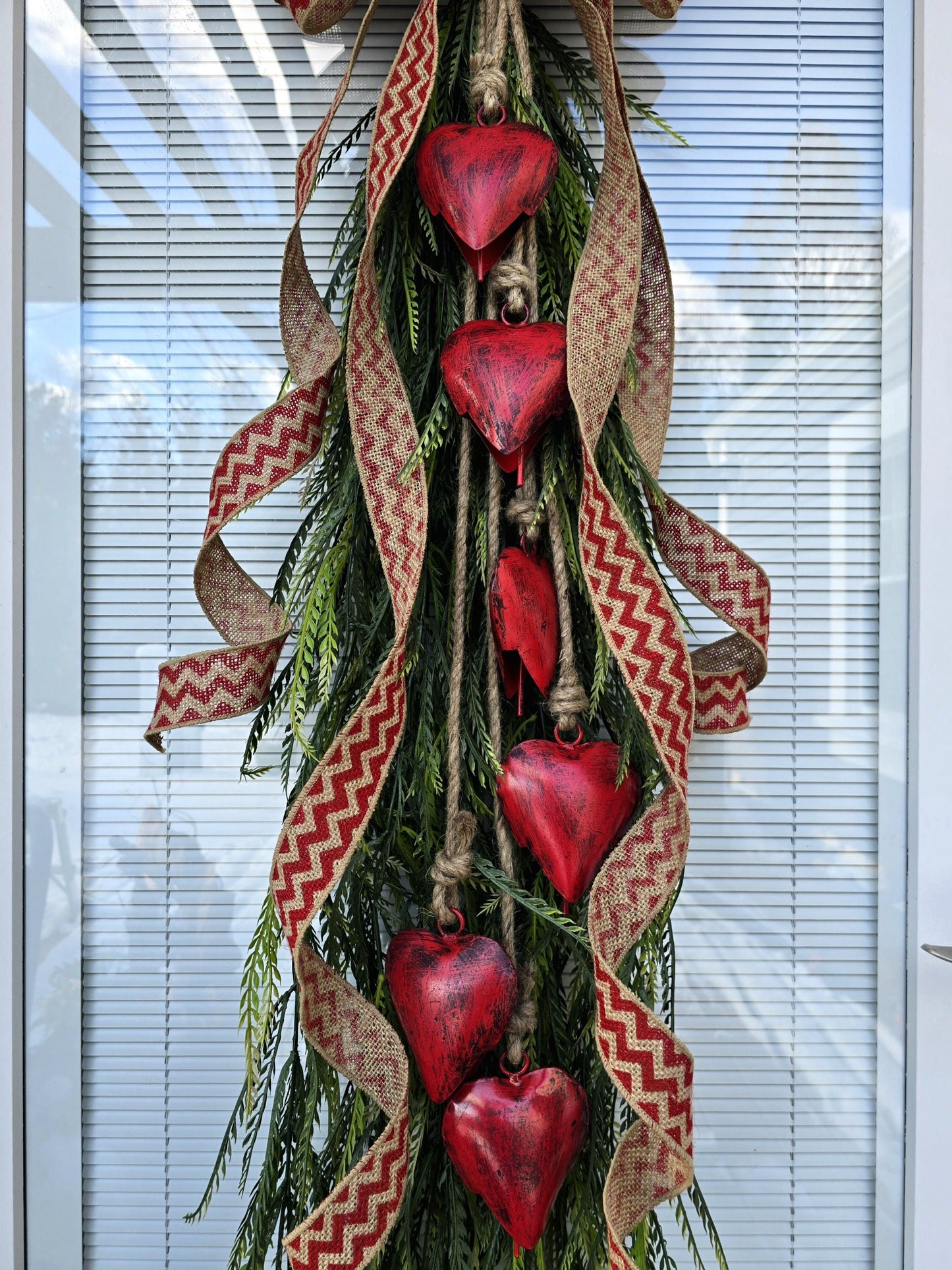 Valentines Day Wreath Swag For Front Door Double Door Wreaths Indoor Outdoor Vday Home Decor Red Shaped Hearts Greenery Hanger Custom Gift