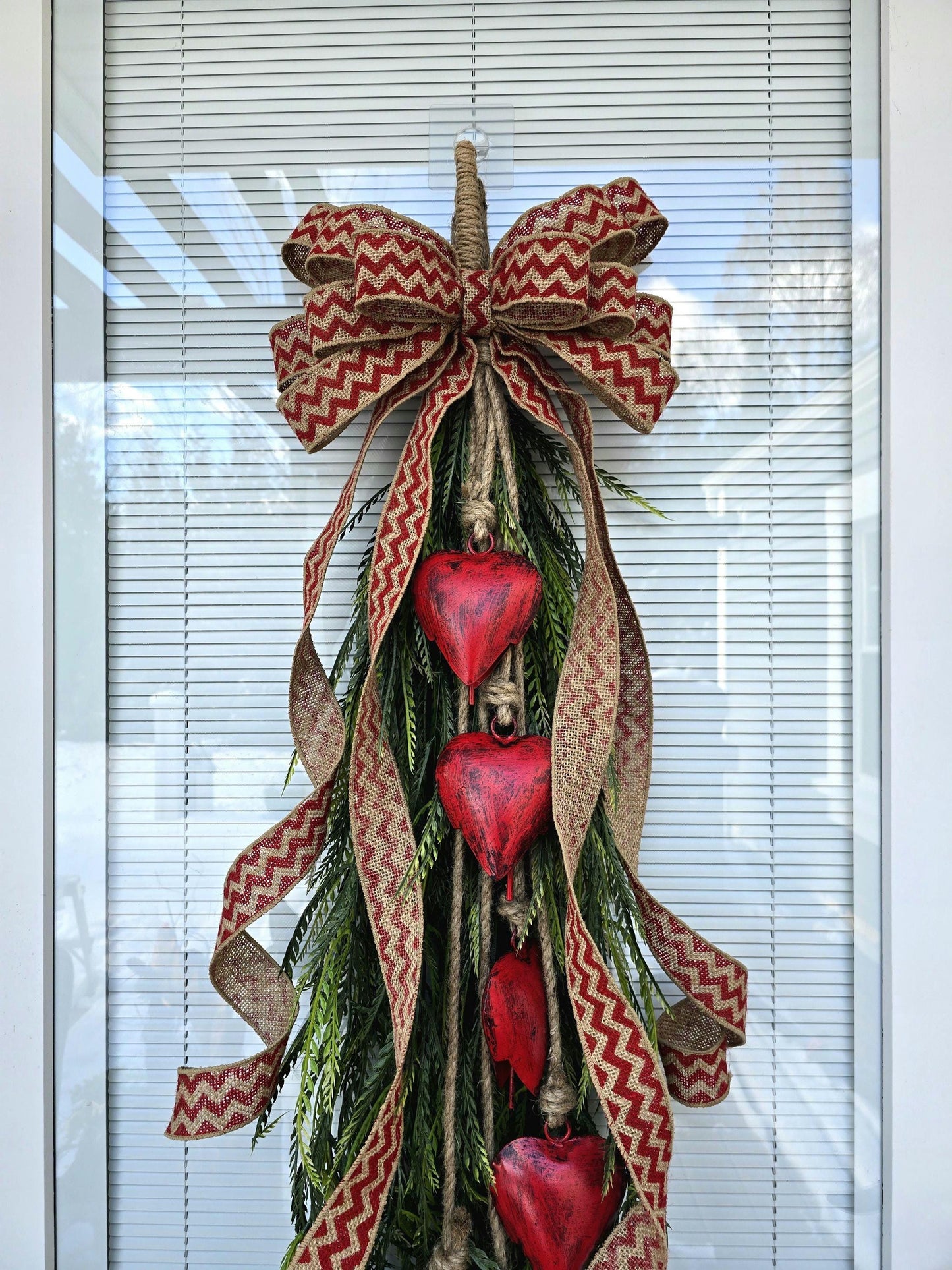 Valentines Day Wreath Swag For Front Door Double Door Wreaths Indoor Outdoor Vday Home Decor Red Shaped Hearts Greenery Hanger Custom Gift