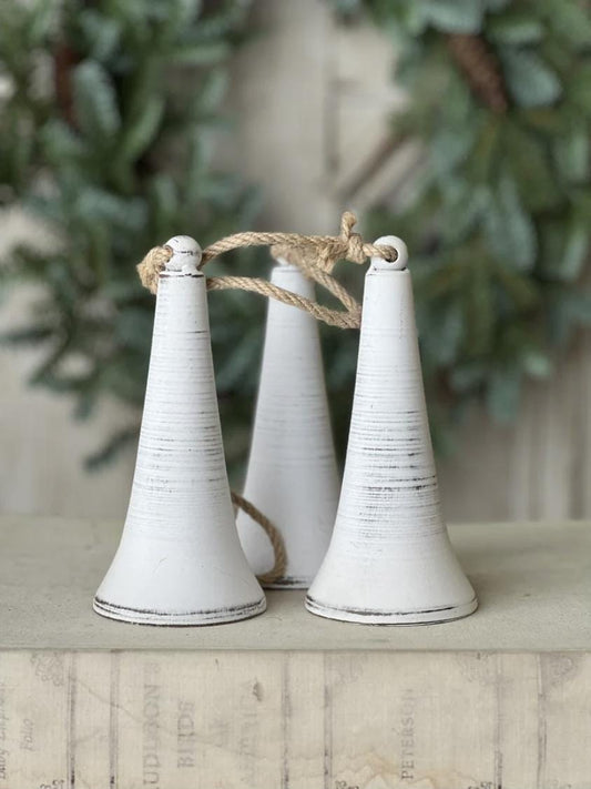 White Distressed Metal Bells – Rustic Hanging Trio with Rope Hanger, Farmhouse Décor